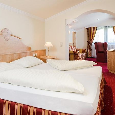 Hotel Jenbacherhof B&B Экстерьер фото