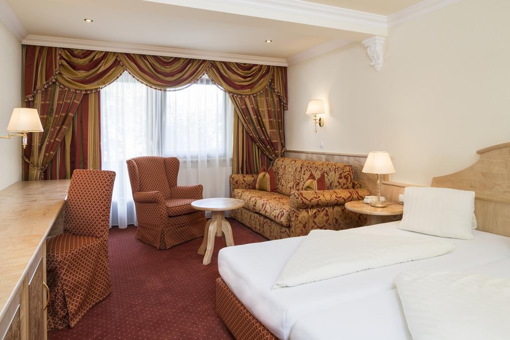 Hotel Jenbacherhof B&B Номер фото